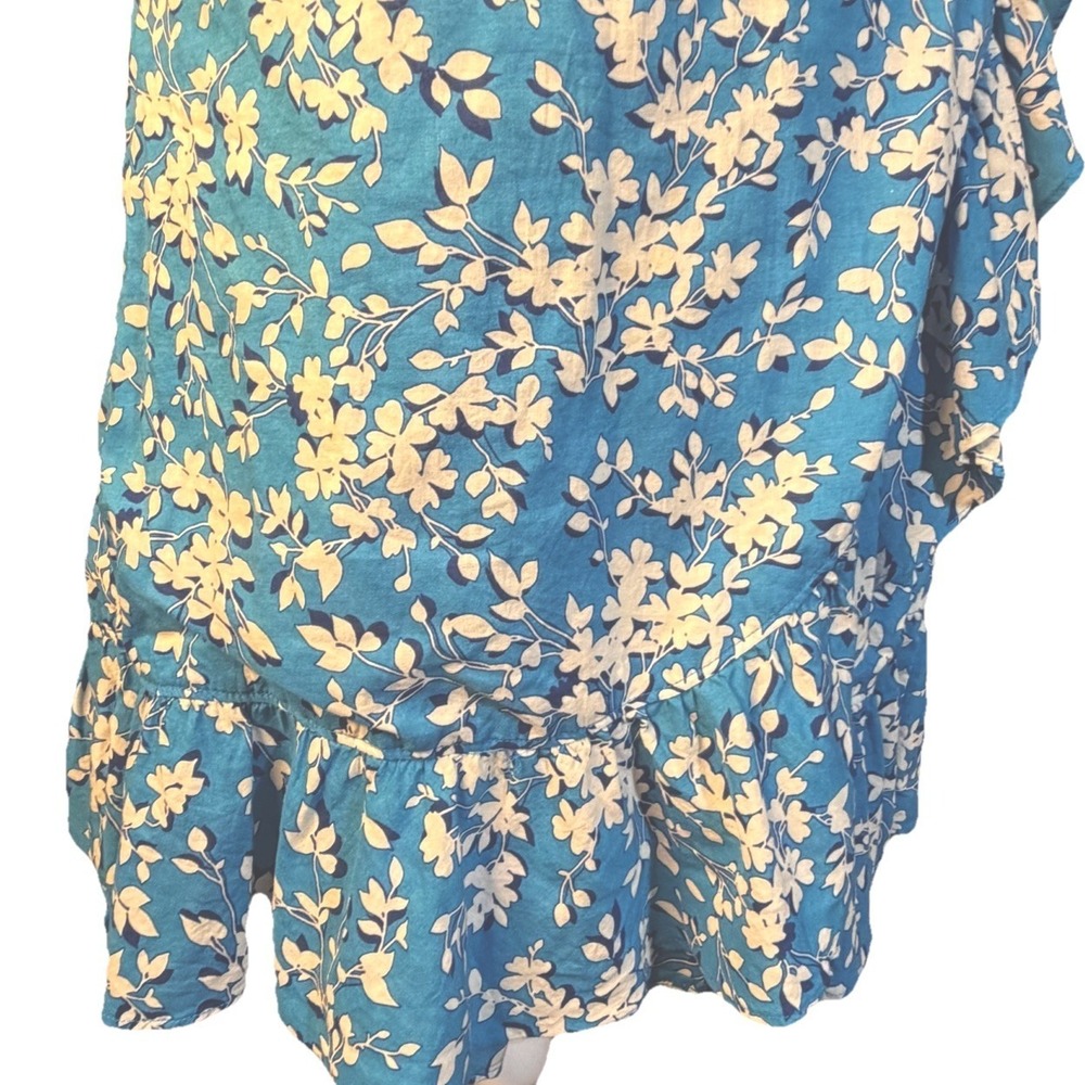Draper James Blue Floral Wrap Dress Size 4 Feminine Ruffle Hem Lined. Necklace. - Picture 2 of 8